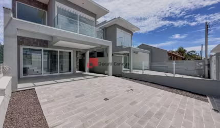 Casa com 3 quartos à venda na Rua José Milton Lopes, Centro, Capão da Canoa, 156 m2 por R$ 1.088.000