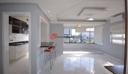 Apartamento semimobiliado com 02 dormitórios.