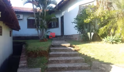 Casa térrea no Loteamento Moinhos de Vento