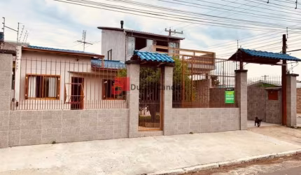 Linda casa de esquina