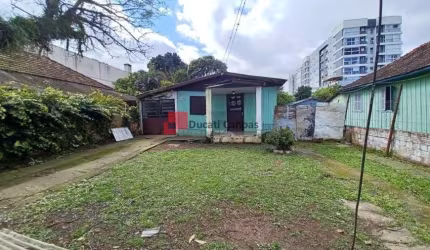 Terreno à venda na Nossa Senhora das Graças, Canoas  por R$ 470.000