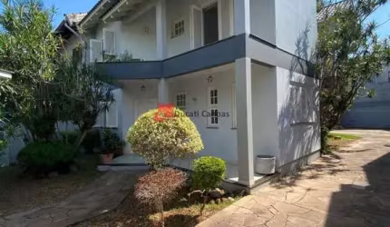 Casa com 04 dormitórios ao lado do Park Shopping