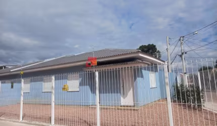 Casa térrea de esquina nova, 2 dormitórios com opção para  3