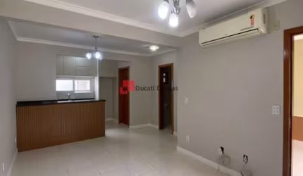 Casa em condomínio com 03 dormitórios