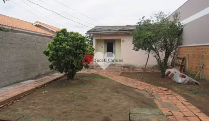 Terreno amplo com duas casas