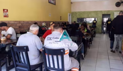 Restaurante no Centro Comercial de Mauá