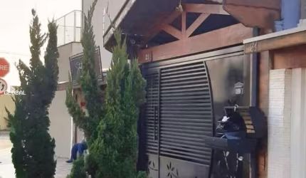 Casa para Venda em Taubaté, Residencial San Marino, 4 dormitórios, 2 banheiros, 2 vagas