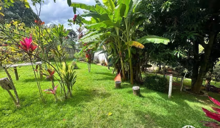 Chácara para Venda em Taubaté, Jardim Continental, 2 dormitórios, 2 banheiros, 5 vagas