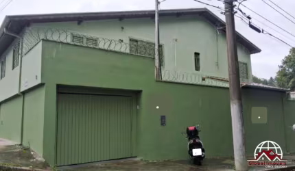 Casa para Venda em Taubaté, Vila Iapi, 4 dormitórios, 2 suítes, 4 banheiros, 1 vaga