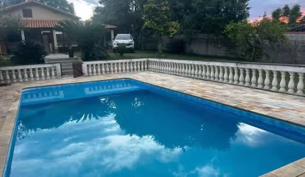 Chácara para Venda em Taubaté, Vila Caetano, Pinheirinho, 3 dormitórios, 1 suíte, 2 banheiros, 6 vagas