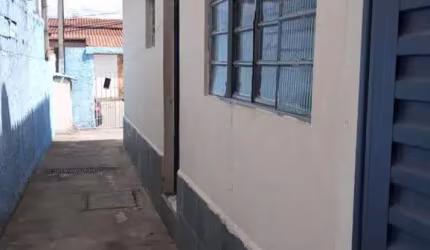 Casa para Venda em Taubaté, Residencial Estoril, 2 dormitórios, 1 banheiro, 1 vaga
