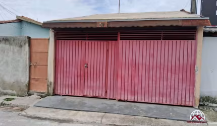 Casa para Venda em Taubaté, Parque Piratininga, 2 dormitórios, 1 suíte, 1 banheiro, 2 vagas