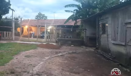 Chácara para Venda em Taubaté, Barreiro, 2 dormitórios, 1 banheiro