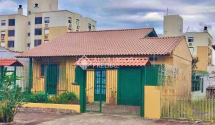 Casa com 3 quartos à venda na Rua Dona Zulmira, 161, Cavalhada, Porto Alegre, 220 m2 por R$ 550.000