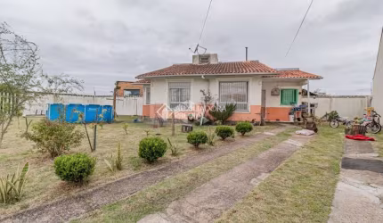 Casa em condomínio fechado com 2 quartos à venda na Estrada Costa Gama, 5124, Restinga, Porto Alegre, 56 m2 por R$ 320.000