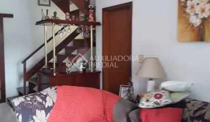 Casa em condomínio fechado com 3 quartos à venda na Rua Marciano Ribeiro, 43, Medianeira, Porto Alegre, 165 m2 por R$ 520.000