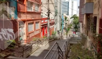 Apartamento com 1 quarto à venda na Rua Vinte e Quatro de Maio, 68, Centro Histórico, Porto Alegre, 31 m2 por R$ 150.000