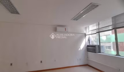 Sala comercial à venda na Rua Vigário José Inácio, 547, Centro Histórico, Porto Alegre, 25 m2 por R$ 117.000