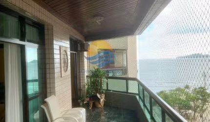 Apartamento alto padrão a venda em Santos com vista mar.