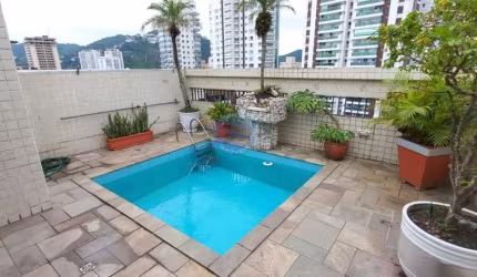 Cobertura a venda em Santos no Bairro da Pompéia quadra praia.