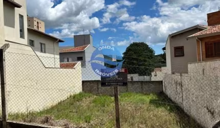 Terreno a venda em Amparo no centro