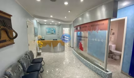 Ótima sala comercial a venda em Santos no Boqueirão