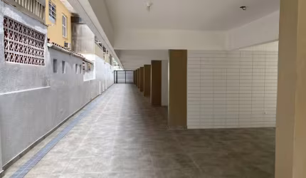 Casa em condomínio à venda em Santos