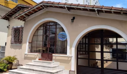 Casa a venda em Santos no Embaré, tipo raro, oportunidade.