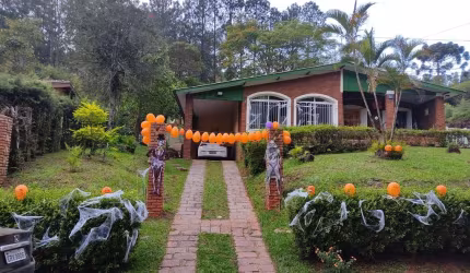 Casa a venda em Condomínio Fechado Morungaba SP