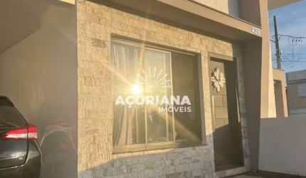 Bela casa nova a venda