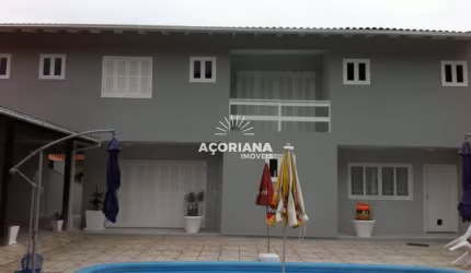 Linda casa no Rio Tavares