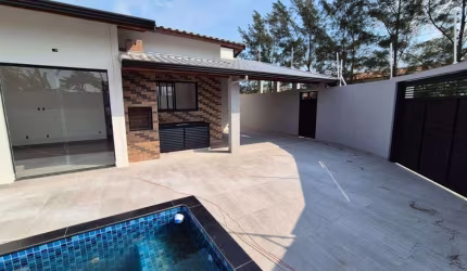 Casa 2 dormitórios para Venda em Itanhaém / SP no bairro Bopiranga