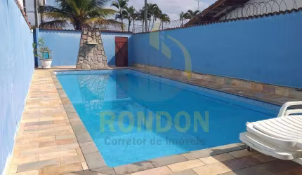 Casa com 4 dormitórios para Venda em Itanhaém / SP no bairro Belas Artes
