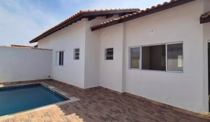 Casa 3 dormitórios para Venda em Itanhaém / SP no bairro Tupy