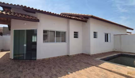 Casa 3 dormitórios para Venda em Itanhaém / SP no bairro Tupy