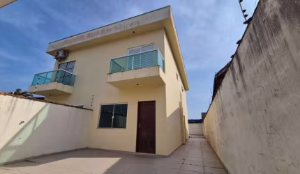 Sobrado para Venda em Itanhaém / SP no bairro Tupy