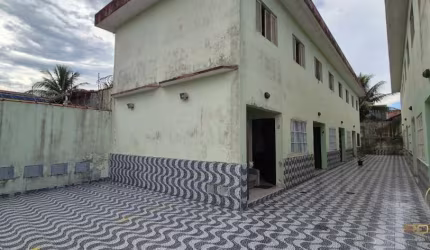 Casa com 2 quartos à venda no Balneário Itaguaí, Mongaguá  por R$ 260.000
