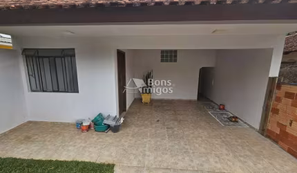 Casa com 3 quartos para alugar na Rua Planalto, 12, Butiatuvinha, Curitiba por R$ 2.500