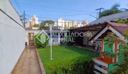 Casa com 2 quartos à venda na Rua José Aníbal Colleoni, 28, Rudge Ramos, São Bernardo do Campo, 290 m2 por R$ 800.000