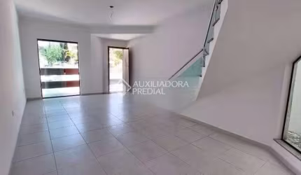 Casa em condomínio fechado com 3 quartos à venda na Rua Primeiro de Maio, 143, Baeta Neves, São Bernardo do Campo, 170 m2 por R$ 790.000