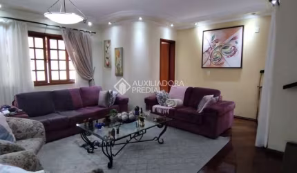 Casa com 4 quartos à venda na Rua José Cândido Balieiro, 19, Nova Petrópolis, São Bernardo do Campo, 380 m2 por R$ 1.100.000