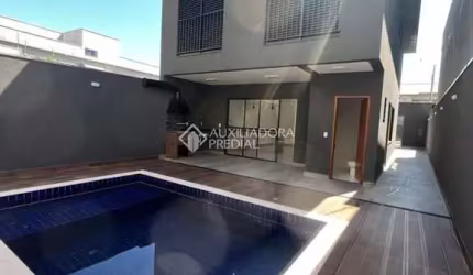 Casa com 3 quartos à venda na Rua Delfim, 229, Portais (Polvilho), Cajamar, 202 m2 por R$ 1.249.000