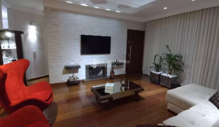 Casa com 4 quartos à venda na Rua Luiz Secondo Batistini, 40, Nova Petrópolis, São Bernardo do Campo, 338 m2 por R$ 1.400.000