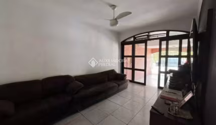 Casa com 2 quartos à venda na Rua Carlos Rizzini, 156, Jordanópolis, São Bernardo do Campo, 173 m2 por R$ 550.000