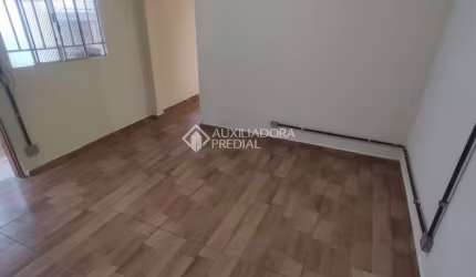 Casa em condomínio fechado com 5 quartos à venda na Rua Guarujá, 60, Vila Clarice, Santo André, 217 m2 por R$ 500.000