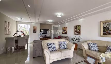 Casa com 4 quartos à venda na Rua Itanhaém, 219, Parque Jaçatuba, Santo André, 159 m2 por R$ 950.000