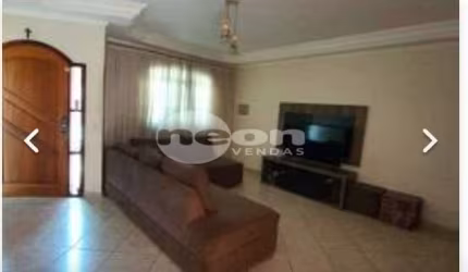 Casa em condomínio fechado com 3 quartos à venda na Rua Nuporanga, 57, Bangú, Santo André, 204 m2 por R$ 850.000