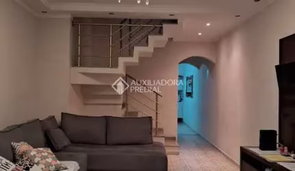 Casa com 3 quartos à venda na Israel Pinheiro, 137, Parque Gerassi, Santo André, 193 m2 por R$ 580.000
