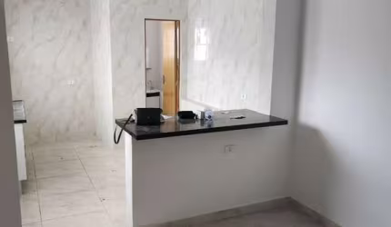 Casa para locação REFORMADA - 02  dormitórios com closet - Av. São Miguel
