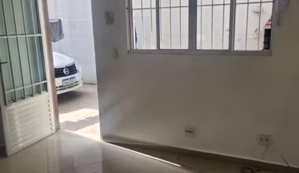 Sobrado para locação com 2 dormitórios na Chácara Cruzeiro do Sul - Condominio